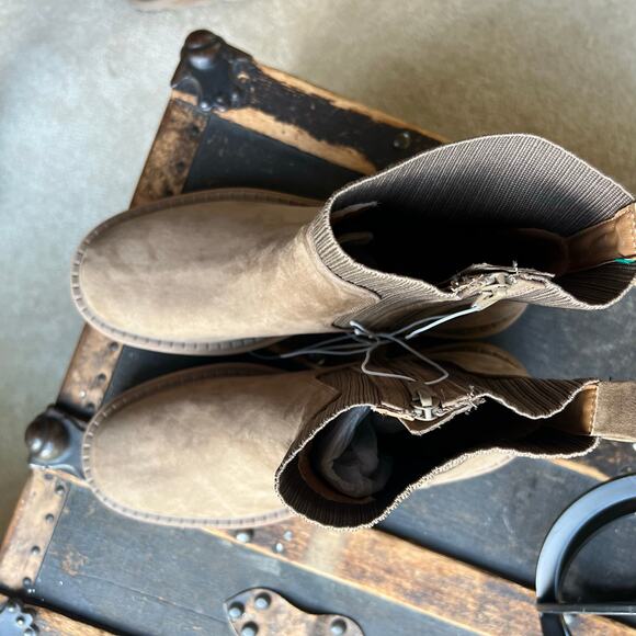 Chunky Heel Women's Kyrie Tan Ankle Sock Boots Size 11 NWOT Block Stacked Heel - Picture 7 of 7